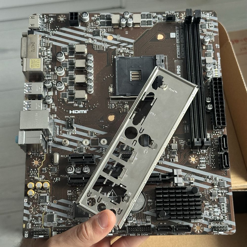 Материнська плата MSI A520M-A PRO, ідеальний стан, без нюансів