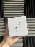 Uszkodzone AirPods Pro2