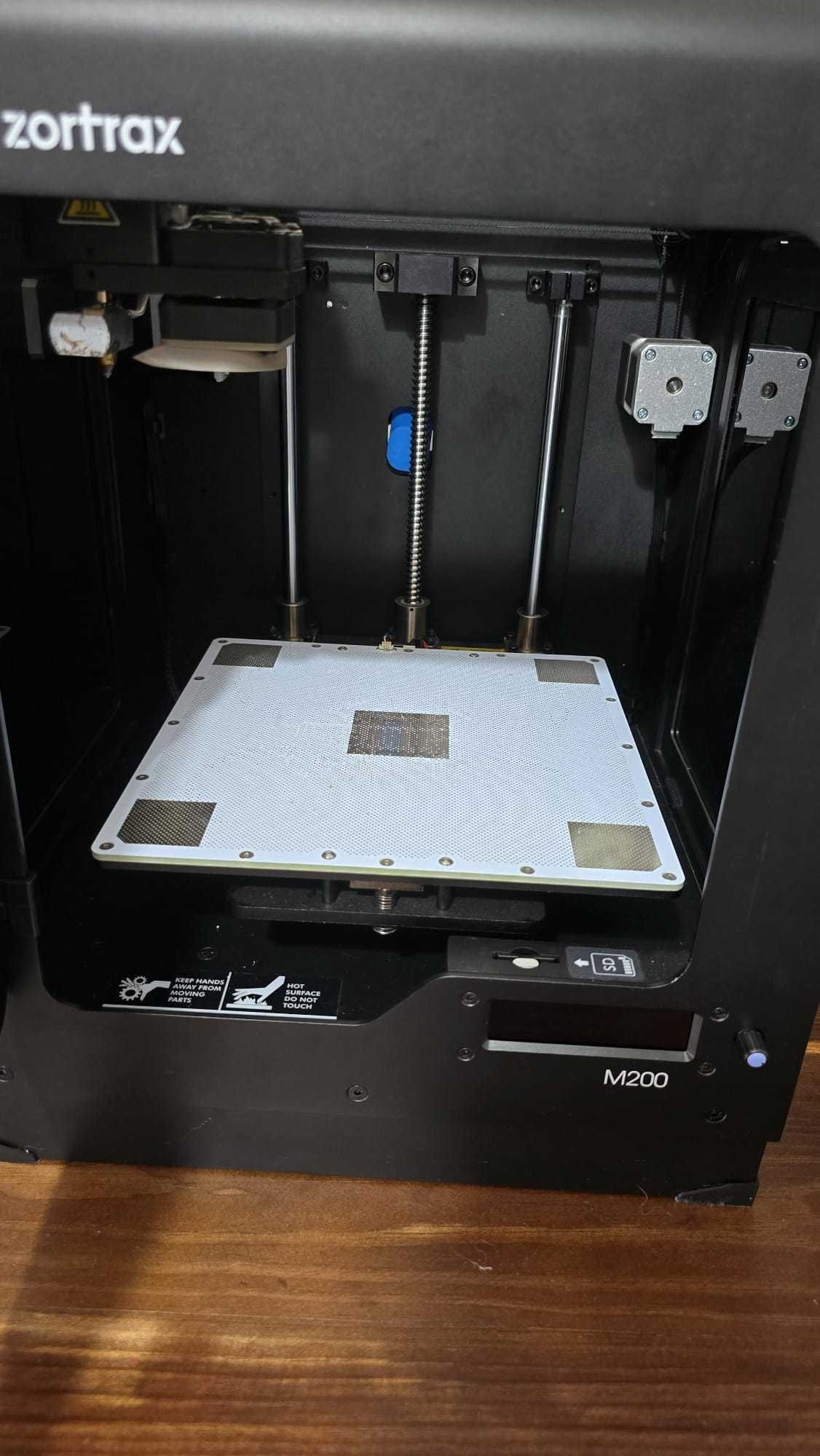 Impressora 3D Zortrax M200
