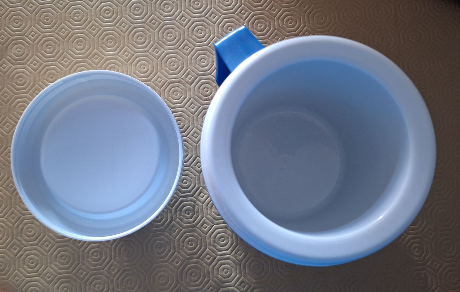 Termo pequeno azul