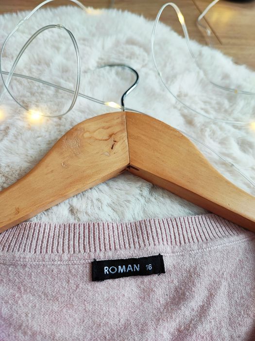 Śliczny sweterek damski plus size wiskoza w serek z perełkami