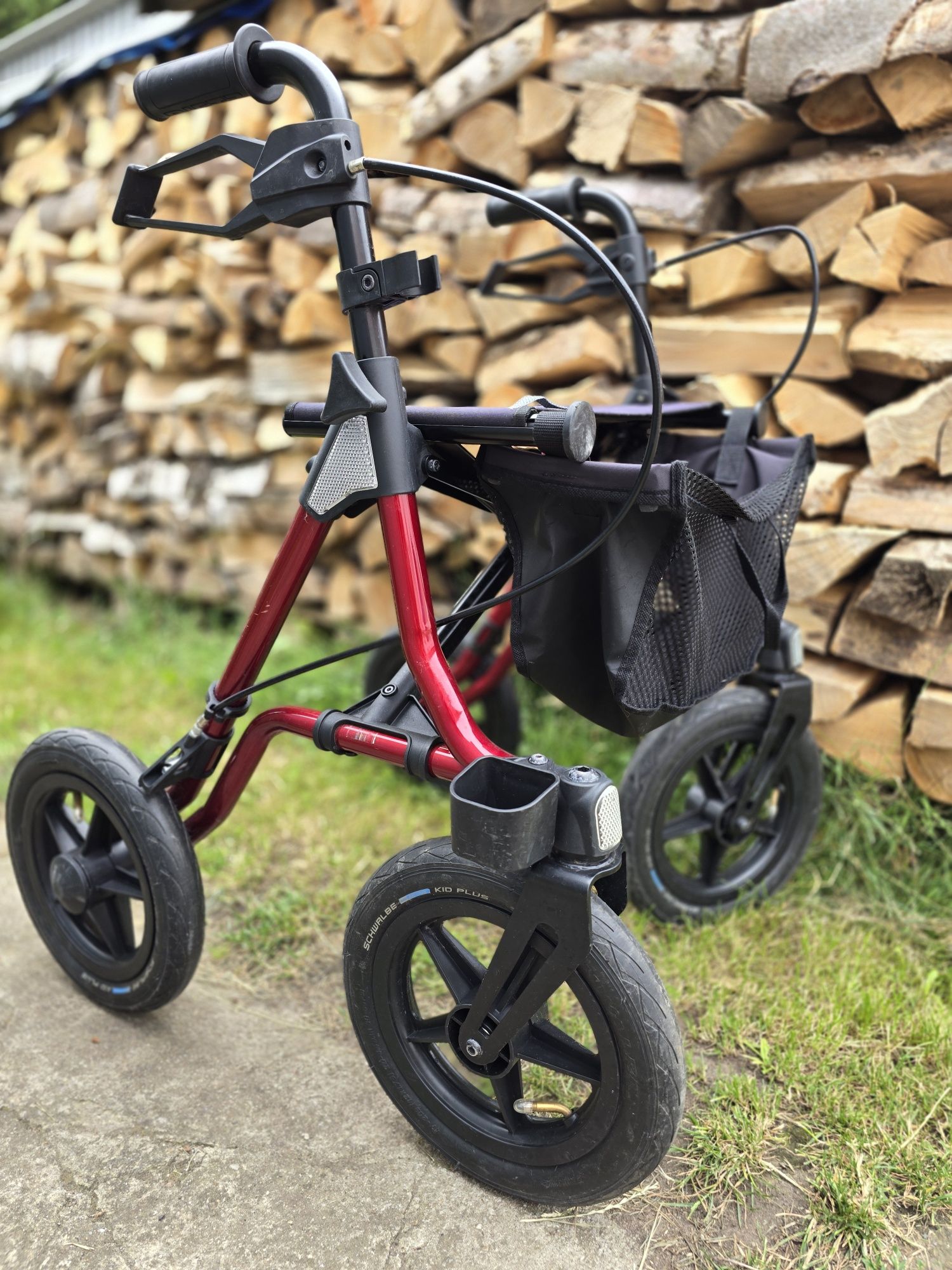 Terenowy rollator firmowy chodzik balkonik na cichych gumowych, pompow