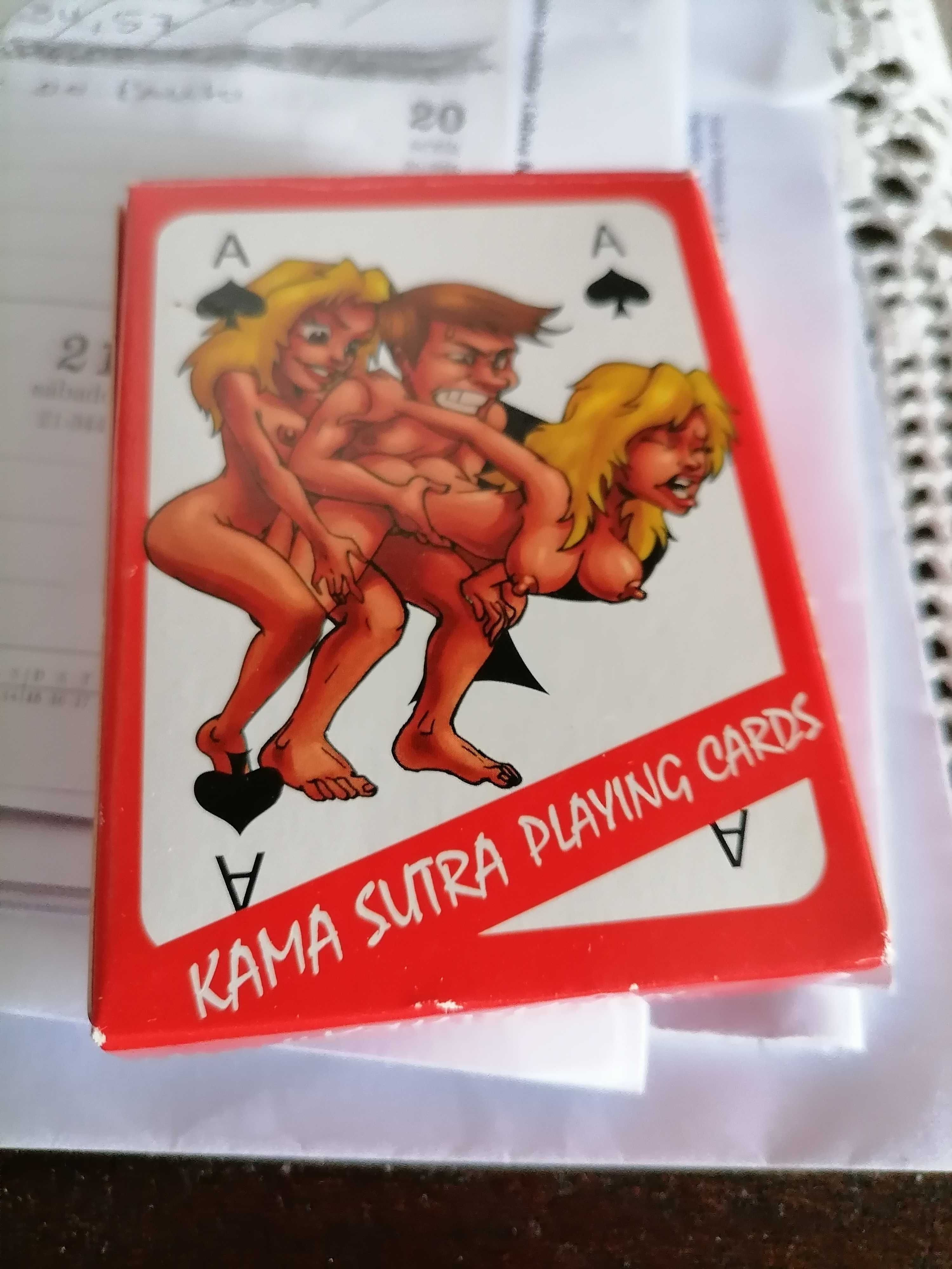 Baralho de cartas Kama Sutra e Baralho de cartas "O Campo da Bola"
