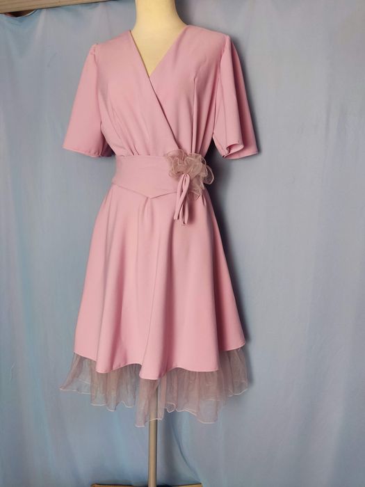 Sukienka  na imprezę,  komunię  roz. 36/38/40