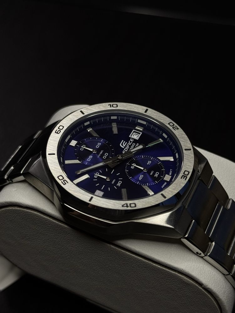 Оригінальний годинник Casio Edifice EFV-640D-2A Касио Часы Оригинал