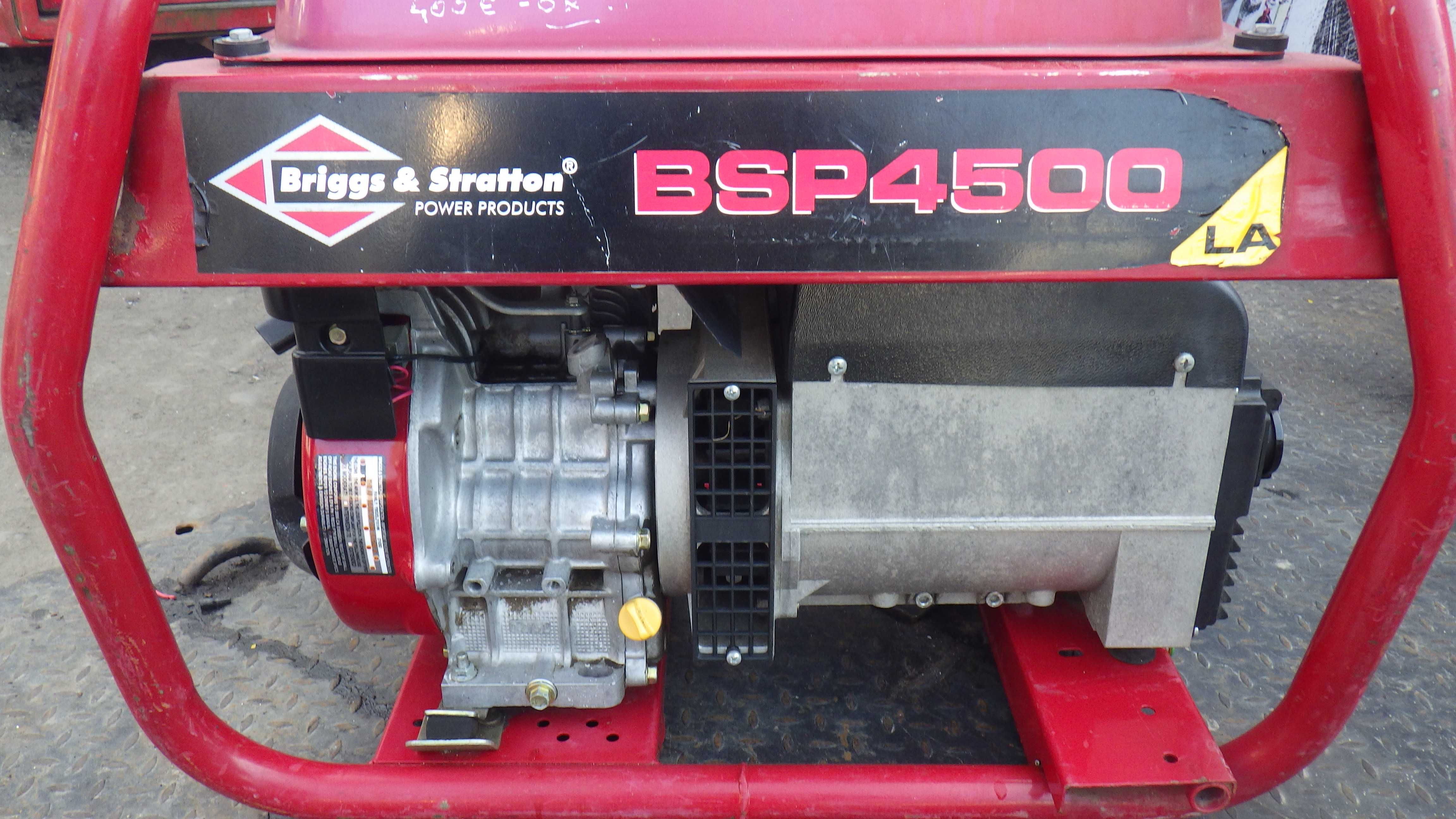 Briggs & Stratton Duzy Agregat Generator Prądotwórczy  Przemyslowy .