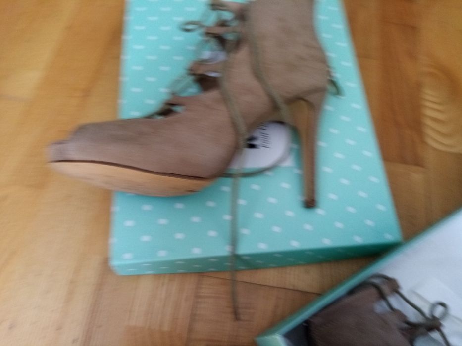 Sprzedam buty. W dobrym stanie