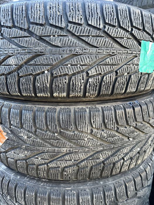 225/65/17 Nokian Hakkapeliitta R2