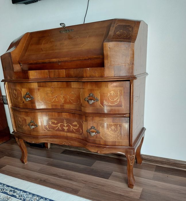 Sprzedam sekretarzyk antyk