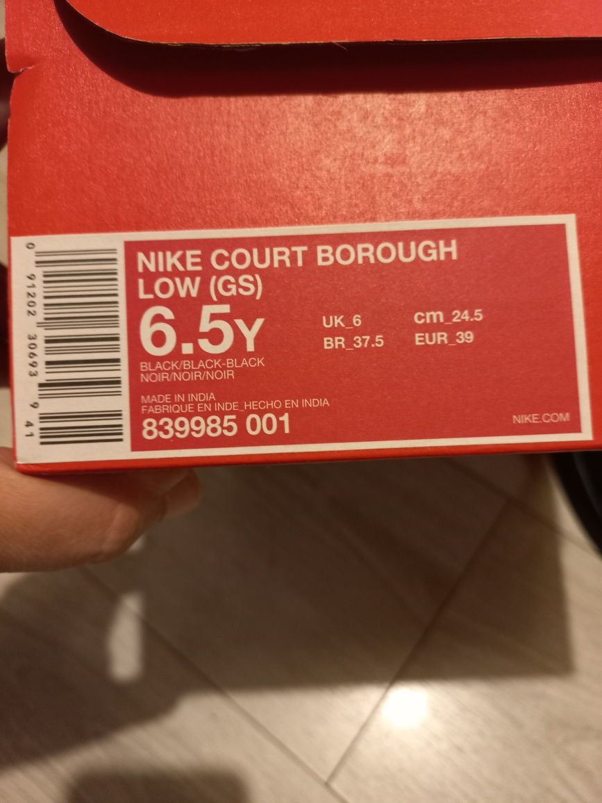 Nike BOROUGH LOW 839985