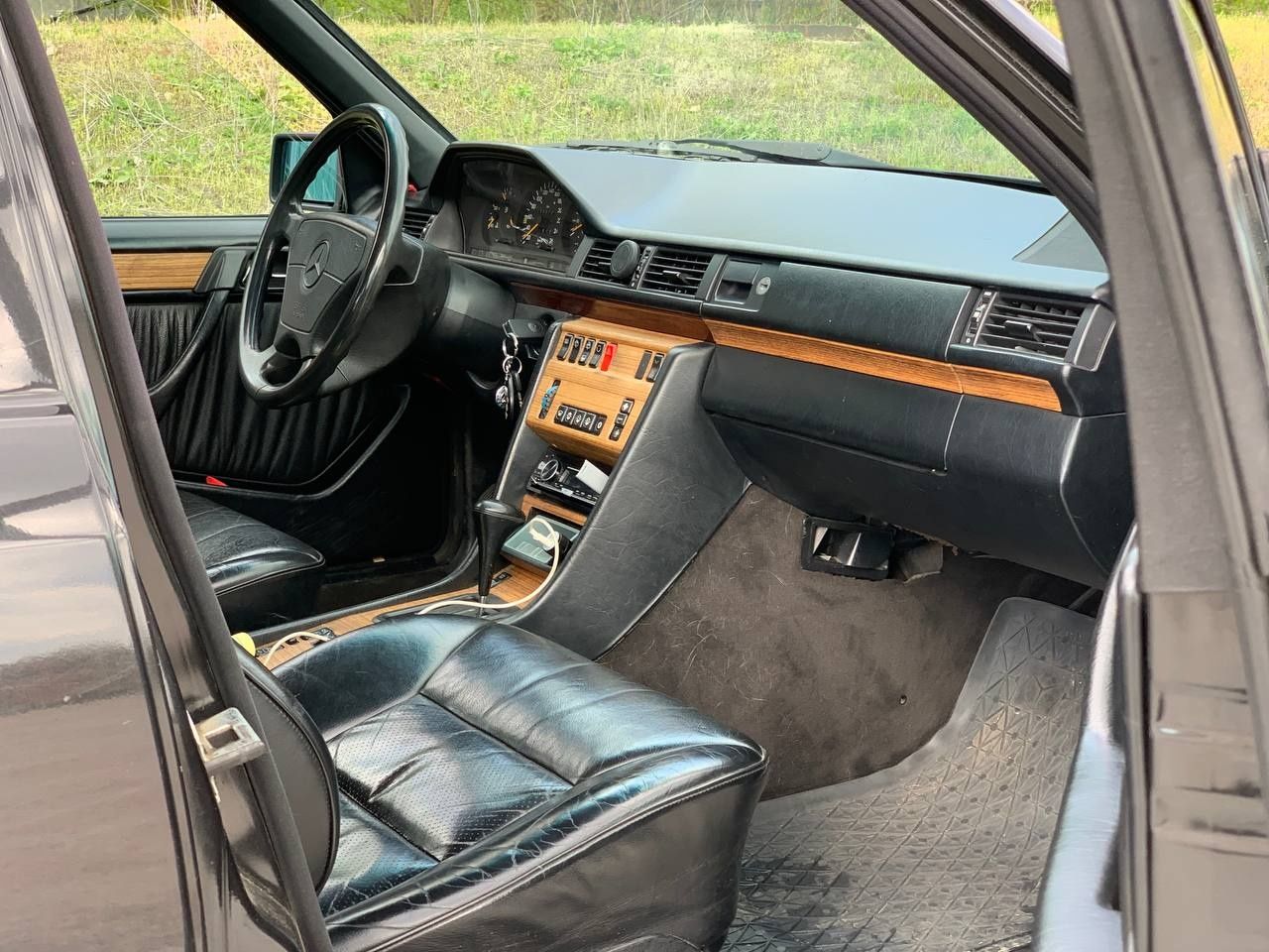 Продам mercedes w124