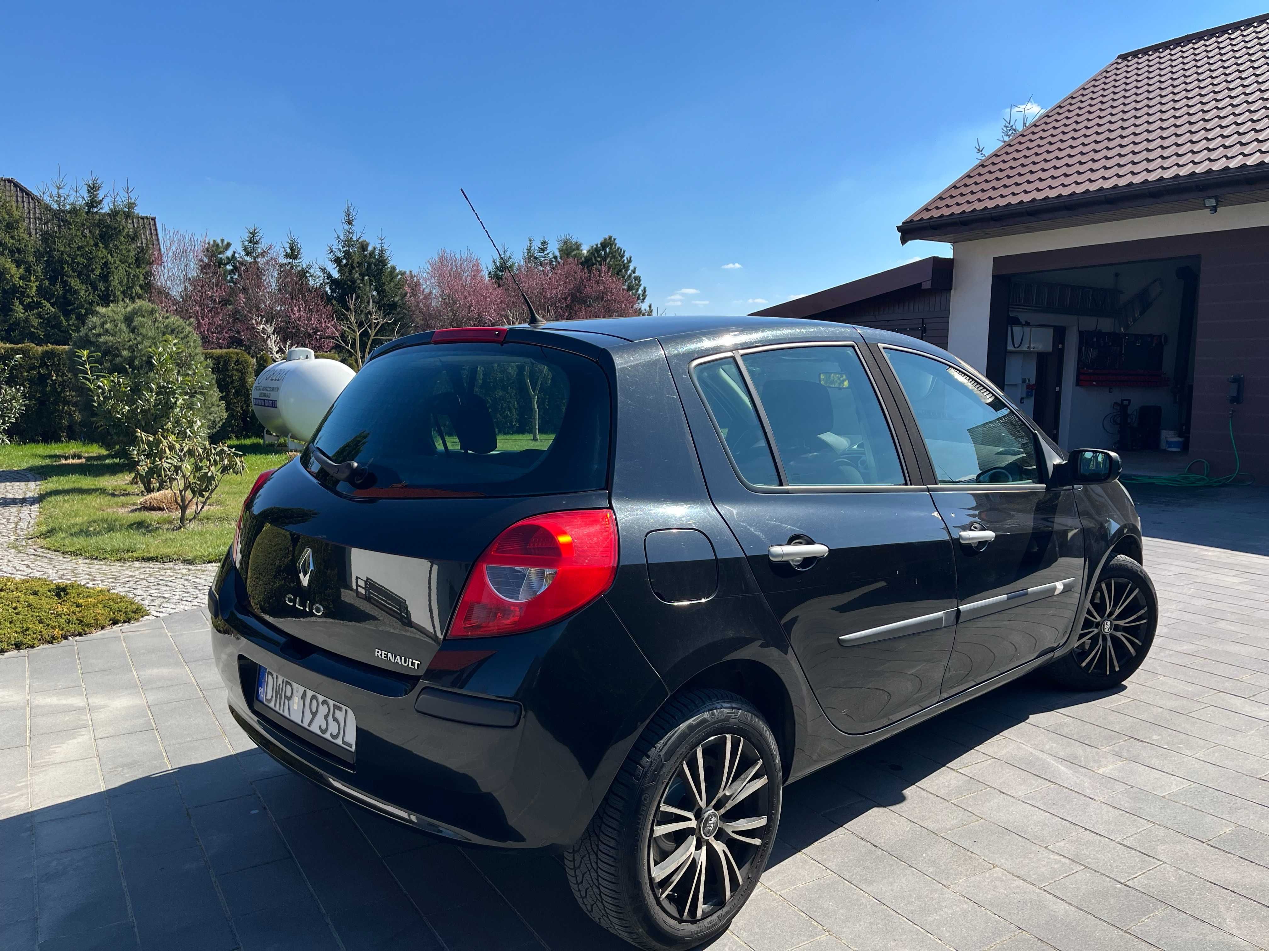 Renault Clio III 1.6 16V