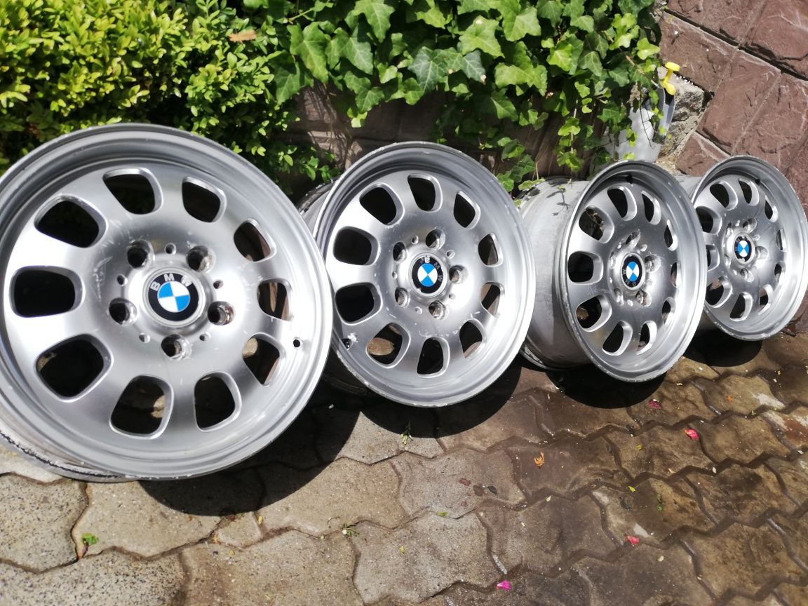 Oryginalne felgi BMW 15'' ET42 5x120