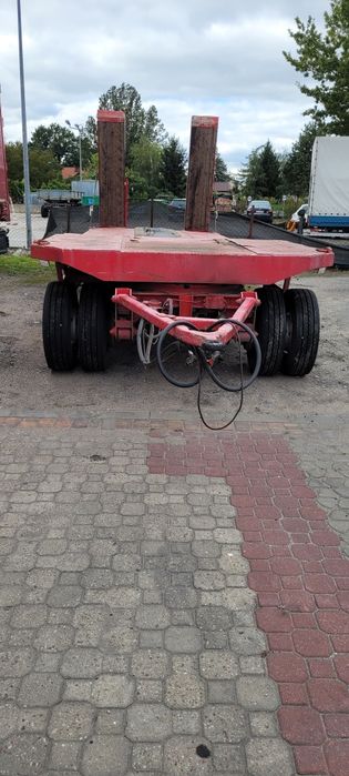 Przyczepa niskopodwozie