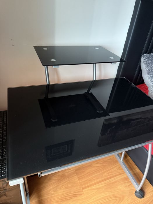 Secretária de vidro preta