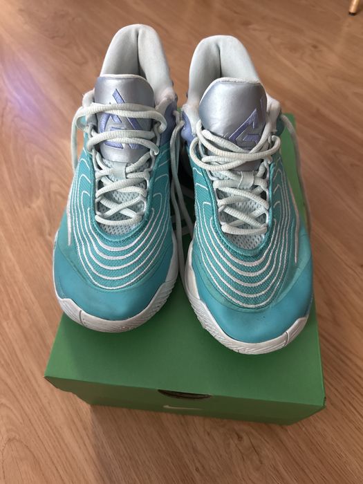 Nike Giannis Immortality 4 Christmas r.39