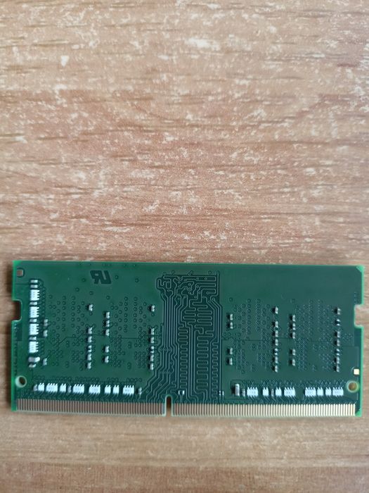 Продам оперативну пам'ять DDR4 4GB для ноутбука
