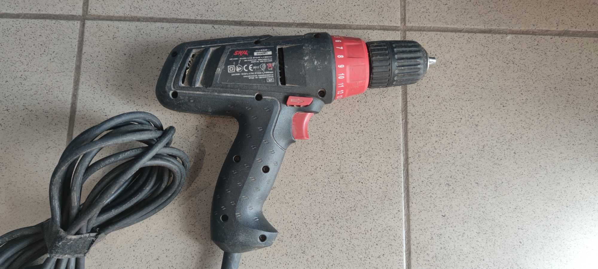 Сетевой шуруповерт Skil 6220