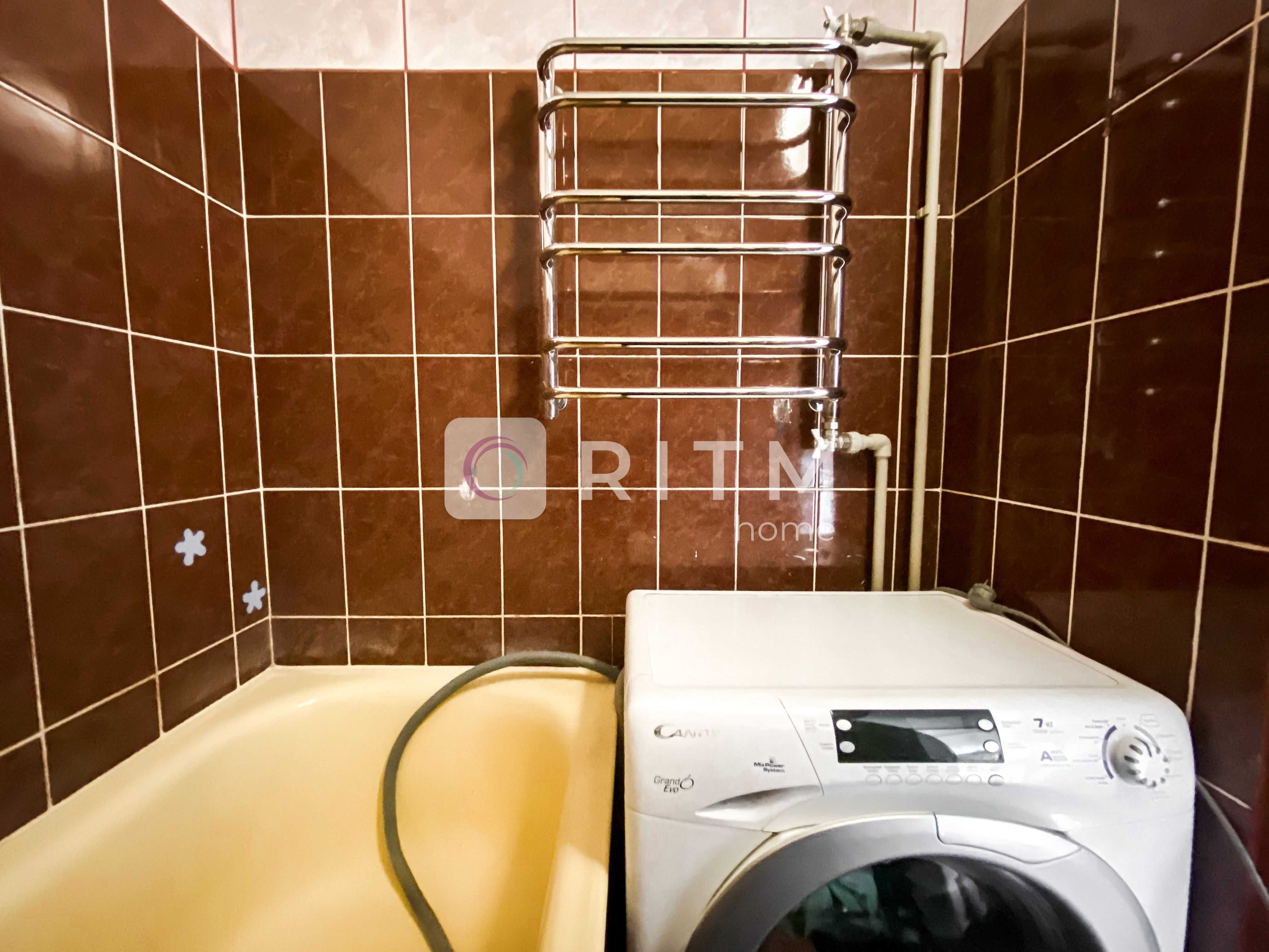 Продаж 2 кімнатної квартири 50 м2 з ремонтом (вул. Наливайка) !!!