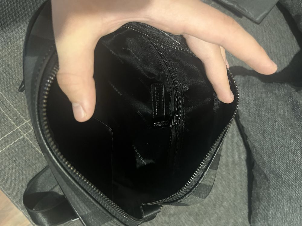 Большая сумка через плечо под планшет burberry мужская черная барсетка