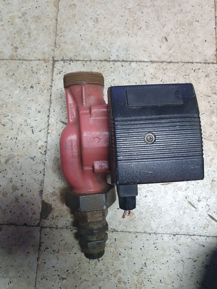 Pompa wody Grundfos UPE 32/80 180