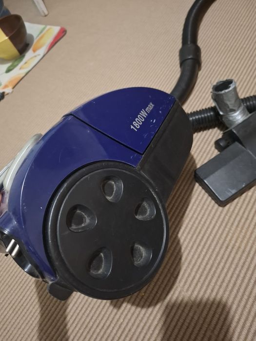 Пилосос  Rotex RVB18-E