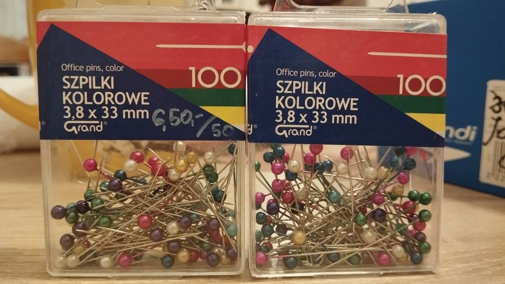 Szpilki kolorowe 3,8*33 mm 200 sztuk dwa opakowania Grand