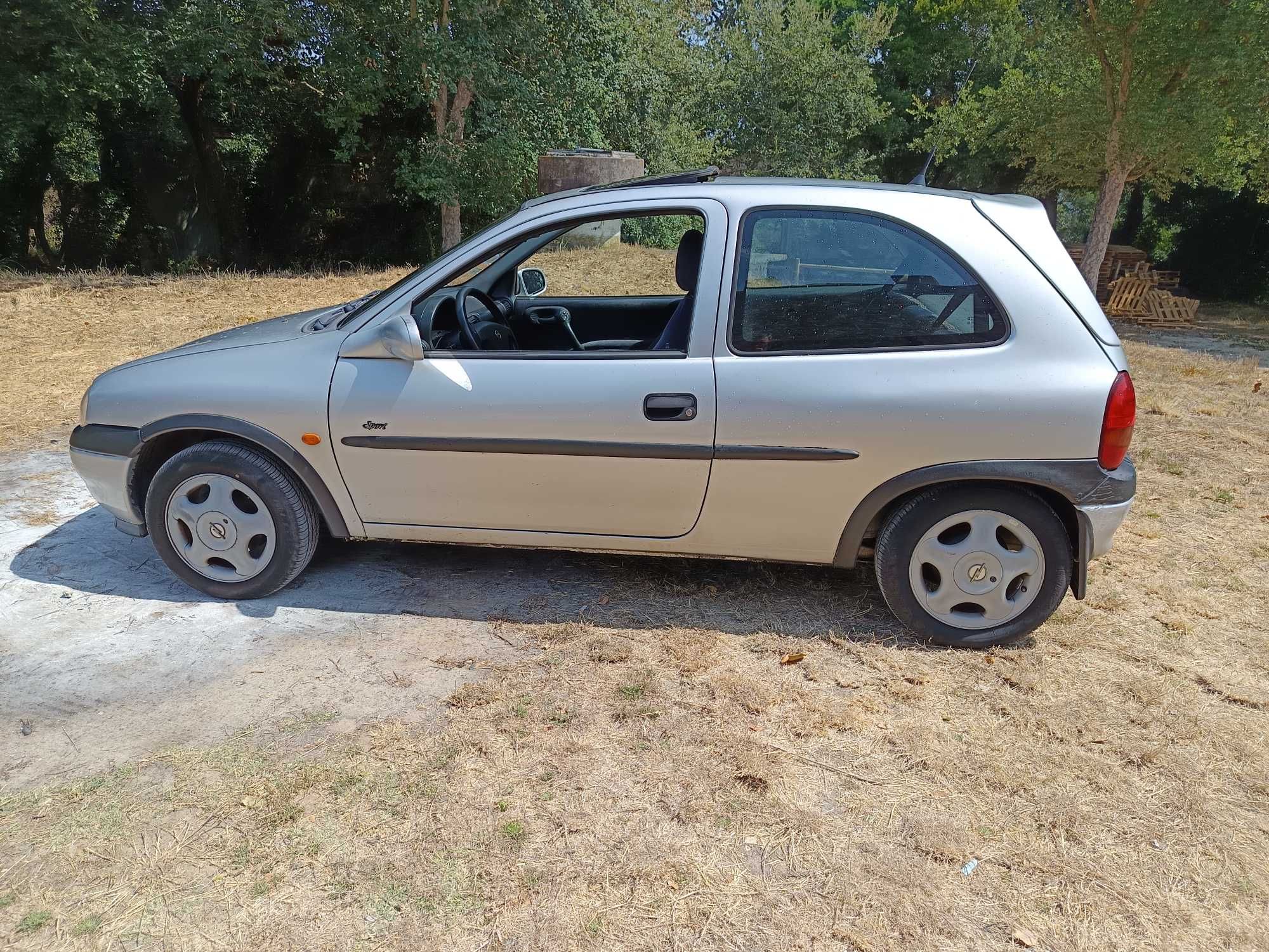 Opel corsa 5 lugares