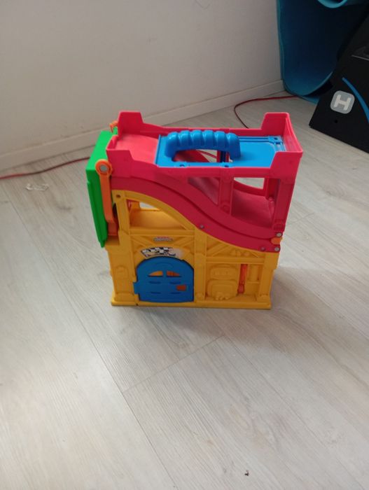 2 Pistas de bebe com 1 carro