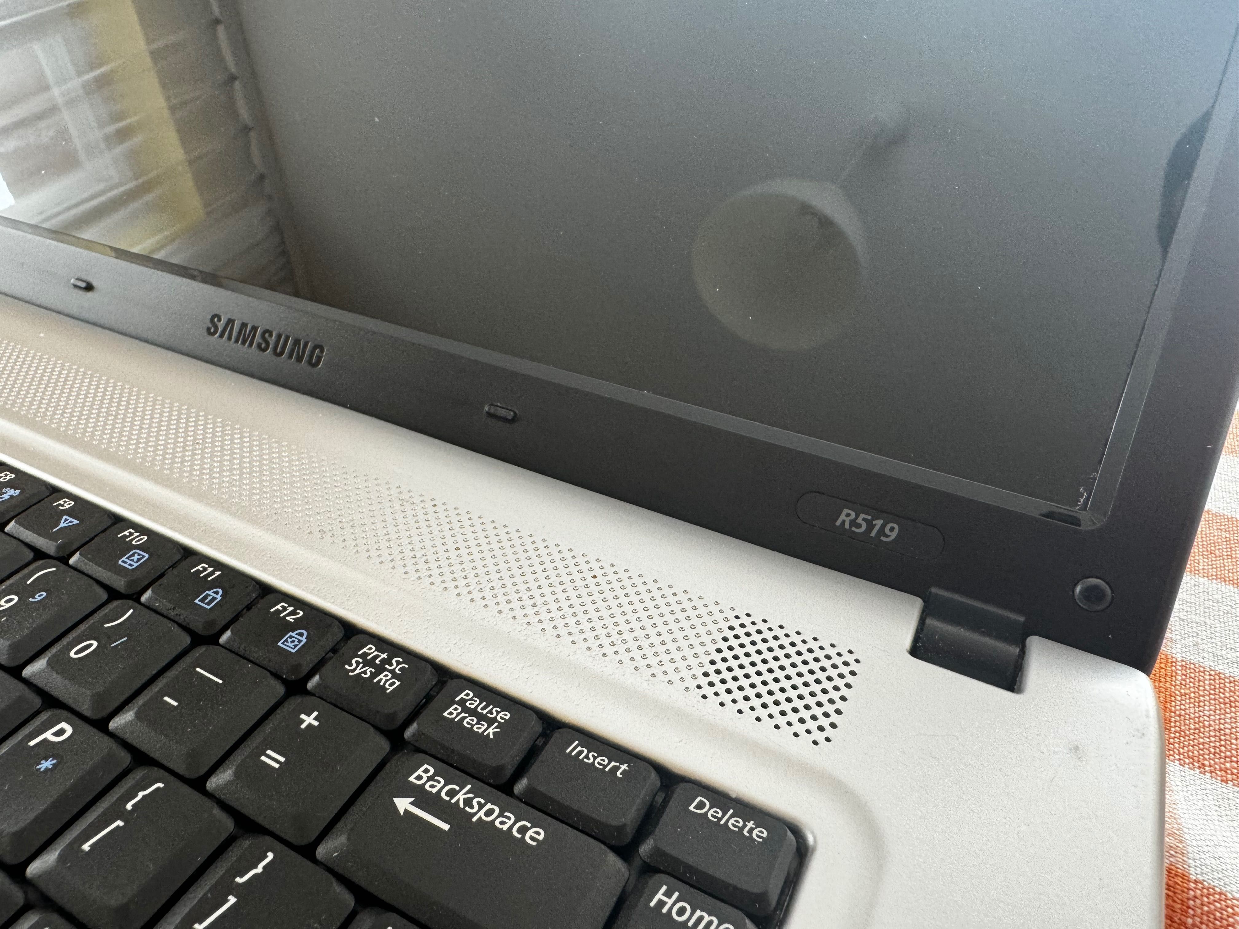 Laptop Samsung R519 Bardzo Ładny stan Okazja Cenowa OD 1 właściciela !