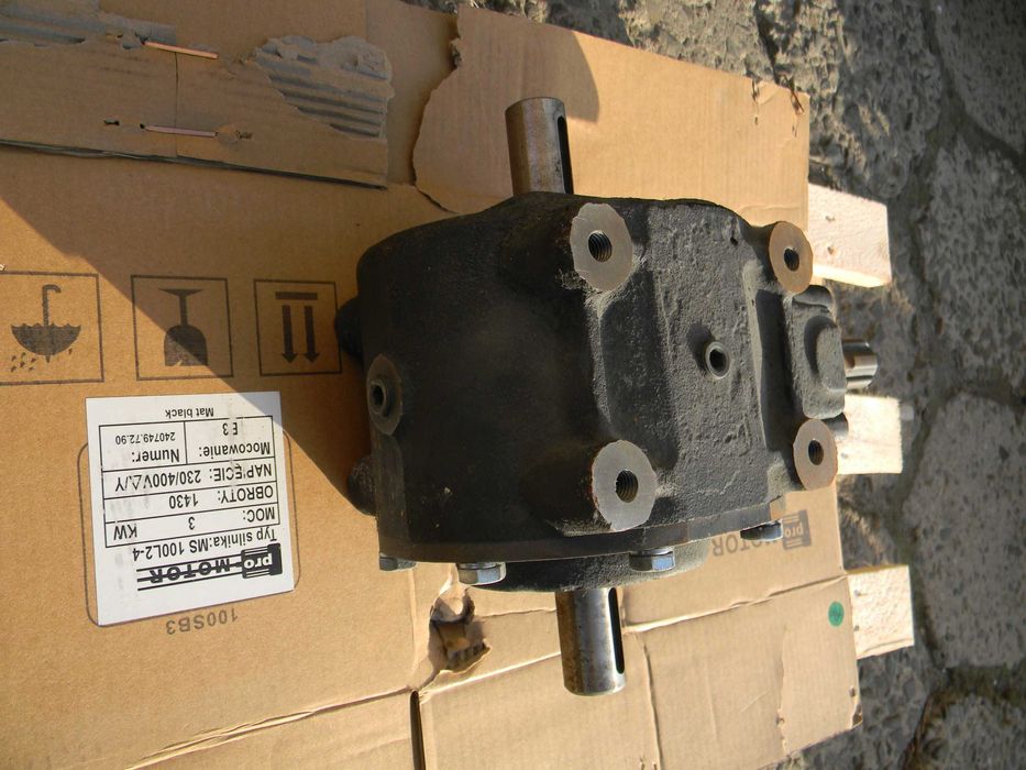 przekładnia skrzynia kopaczki krukowiak PRK-090-02.KK1.L/P 1.93:1