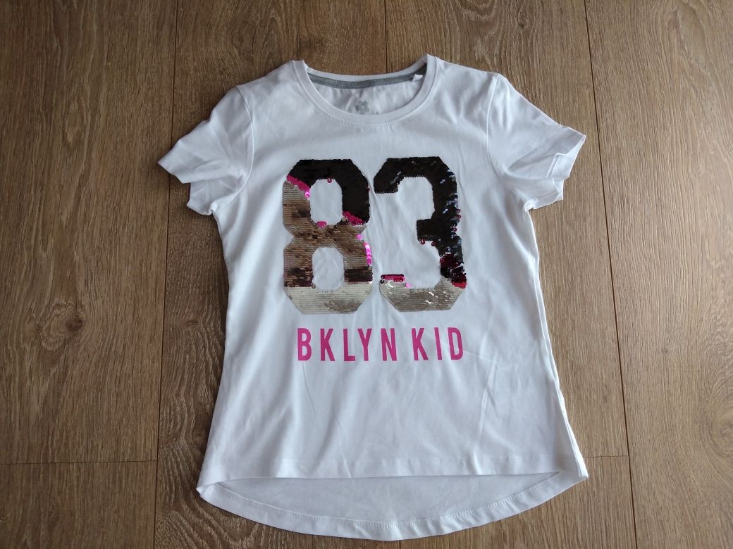 T-shirt roz. 134/140 Nowa