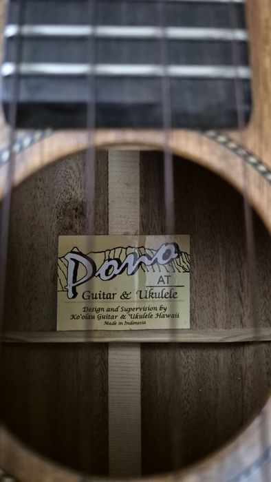 Ukulele PONO AT - tenor - com Pickup