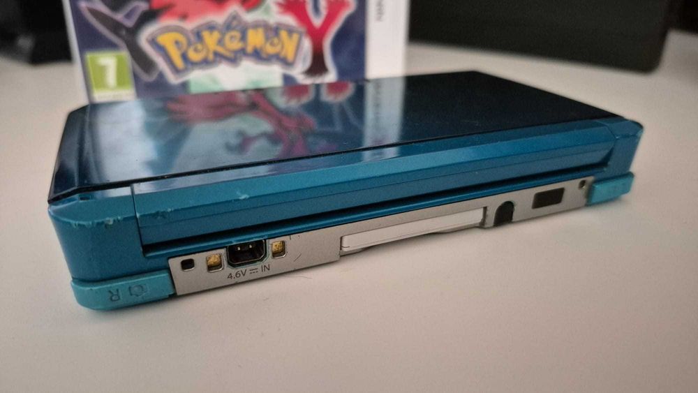 Nintendo 3DS azul + carregador