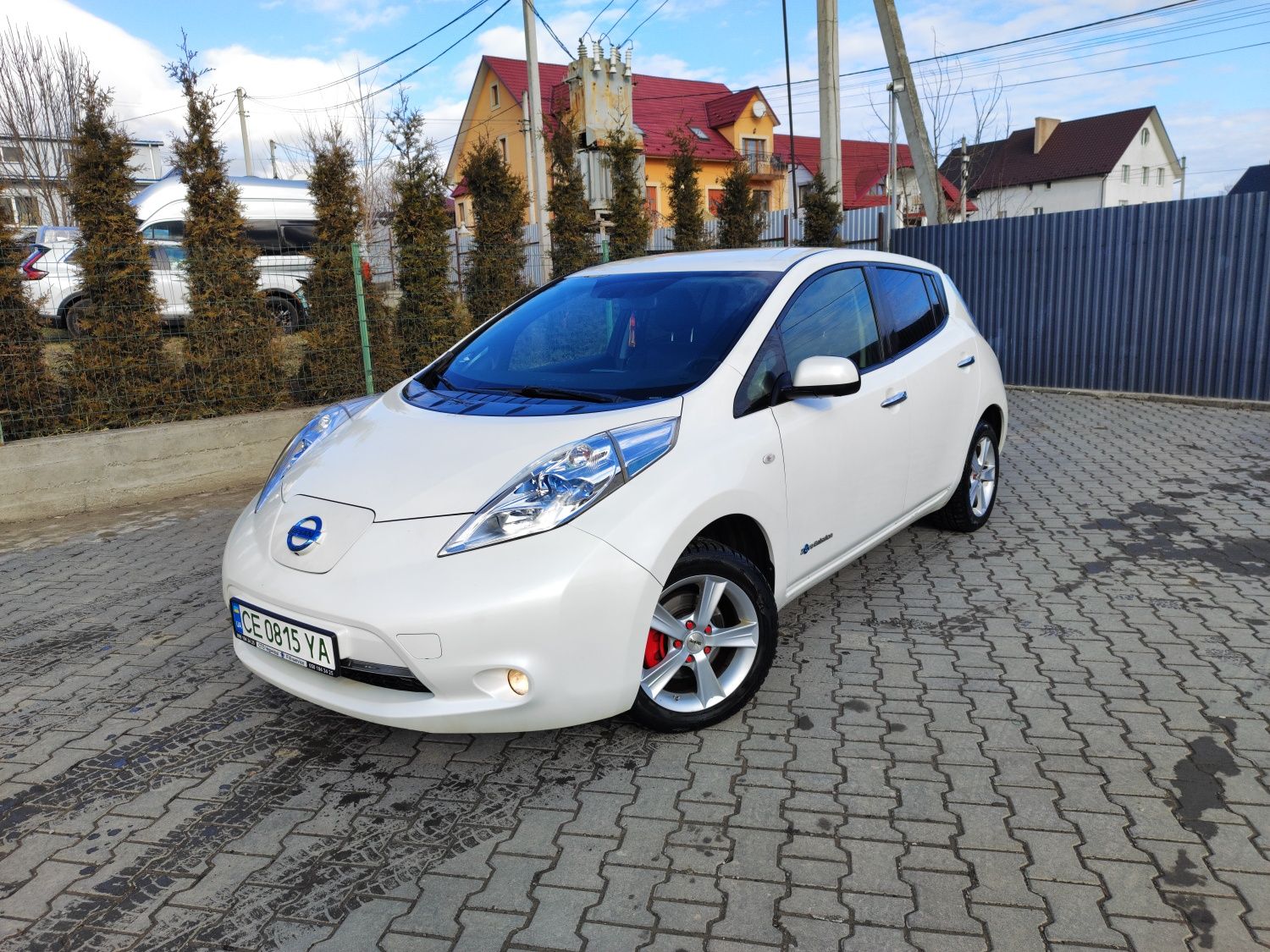 Продам Nissan leaf Європа
