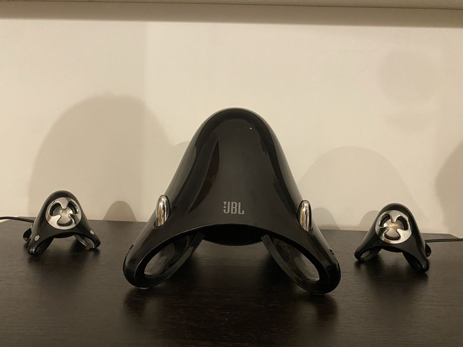 Coluna JBL Creature III