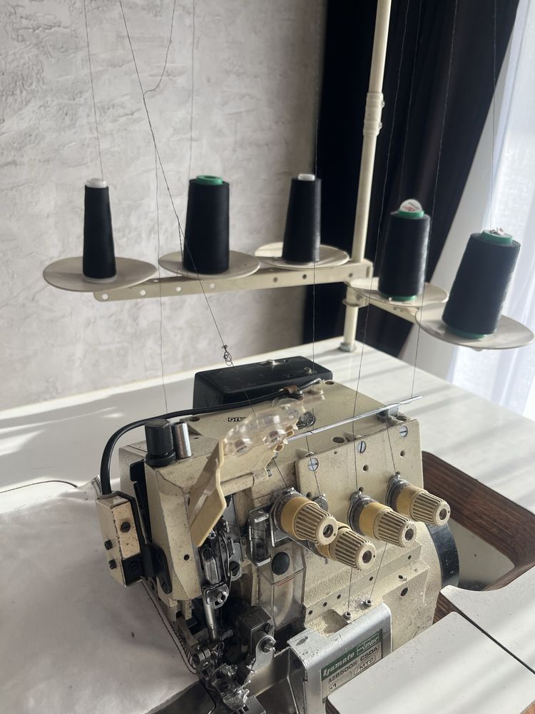 Maszyna do szycia overlock yamato AZ-8500H maszyna owerlok yamato 230V