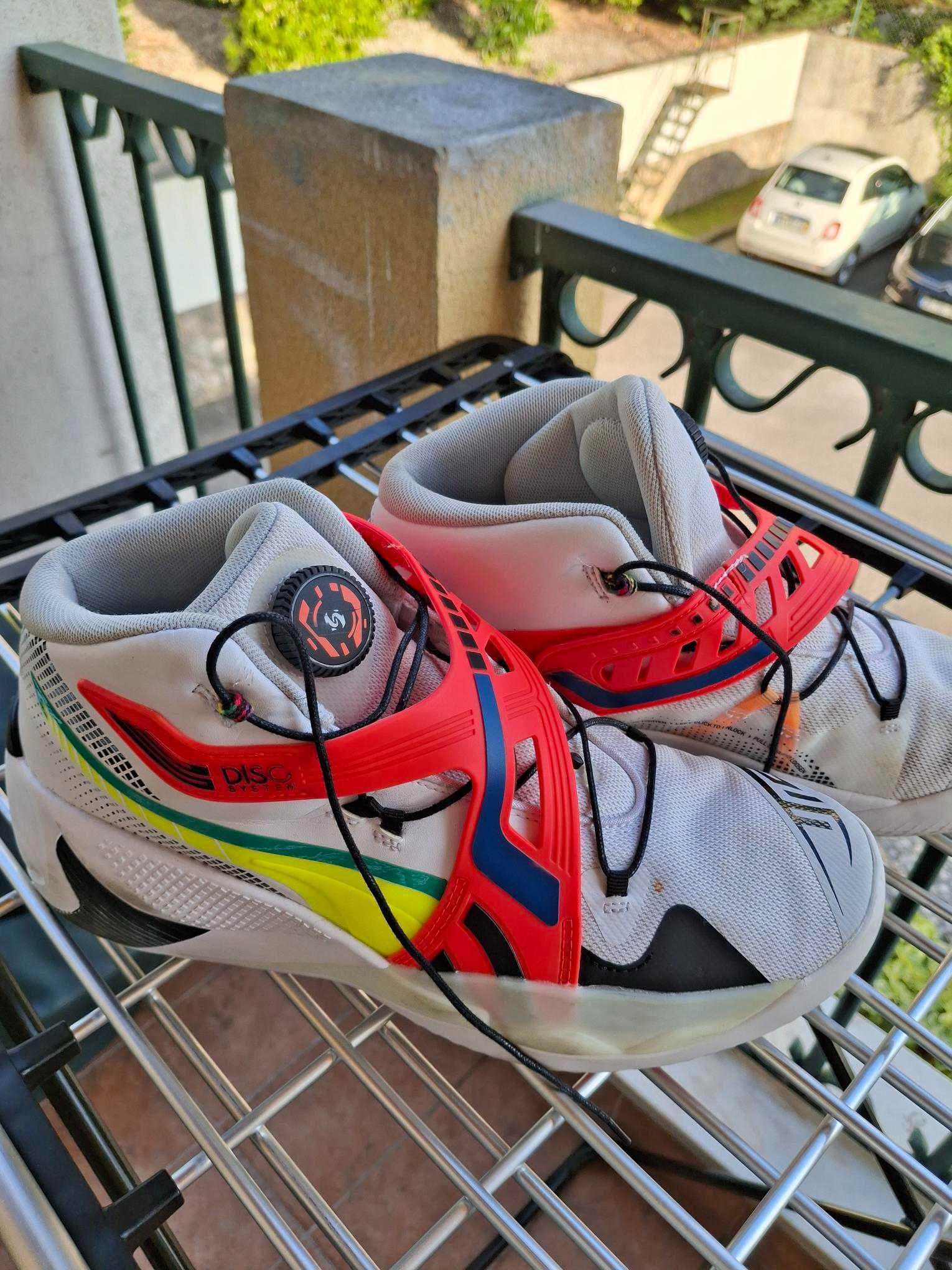 Botas de basquetebol