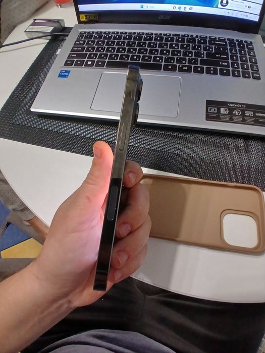 Продам IPhone 13 PRO