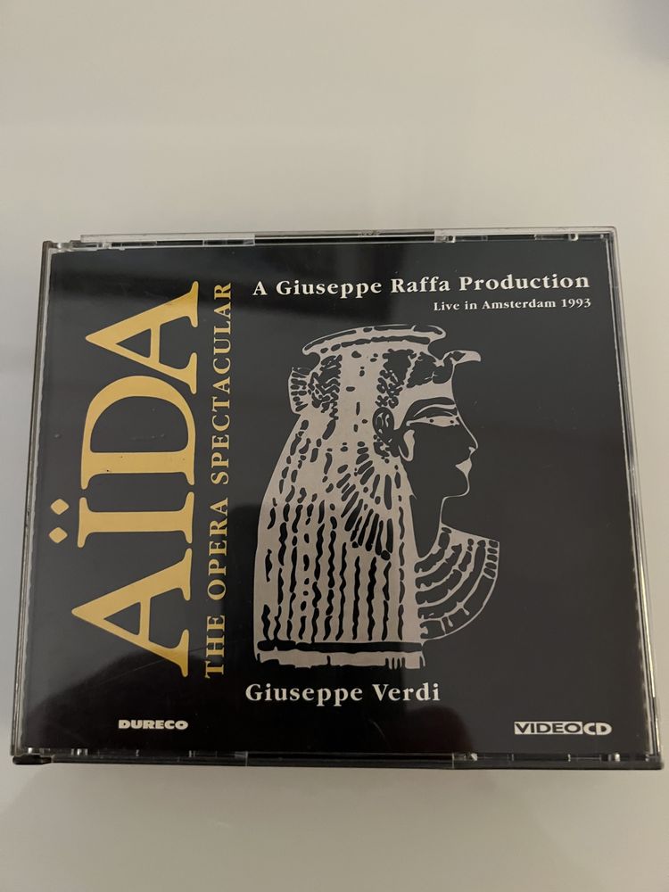 Aida,The Opera Spectacular,em Video Cd.Funciona em DVDs.CD DUPLO