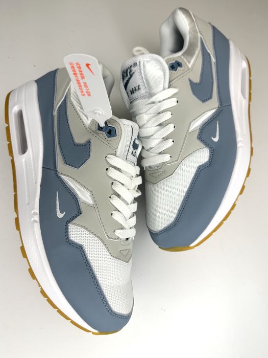 Кроссовки Nike НОВЫЕ - 42 размер в НАЛИЧИИ