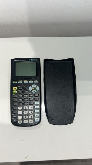 calculadora Texas TI-82