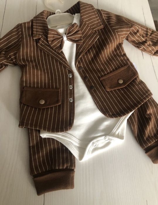 Святковий костюм