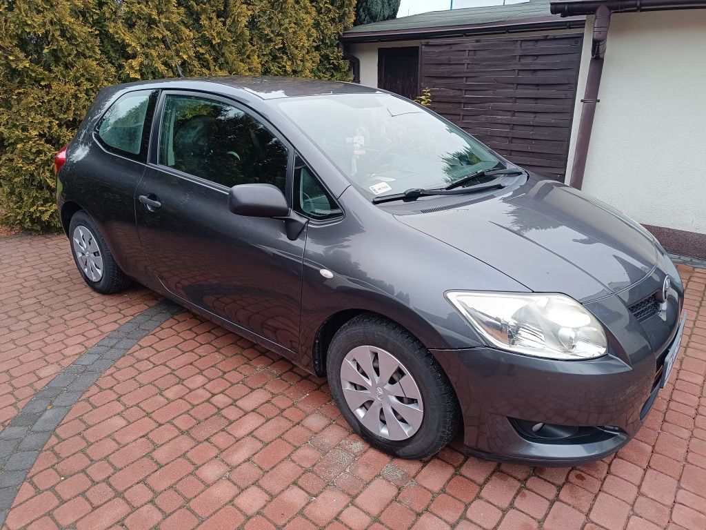 Toyota Auris salon 1.4 benzyna od właściciela