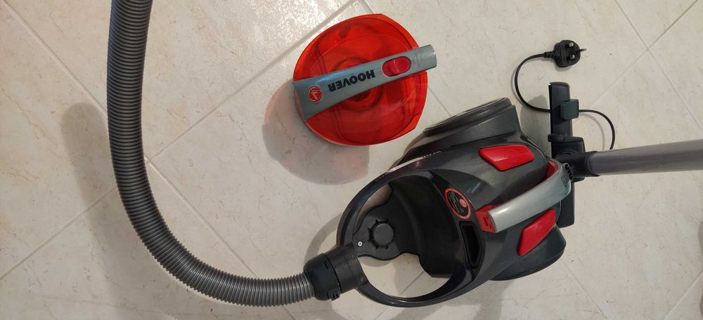 Aspirador Hoover 700W