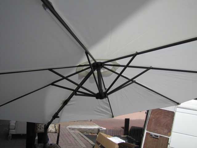 Parasol tarasowy balkonowy ścienny na ścianę okrągły 300cm kremowy