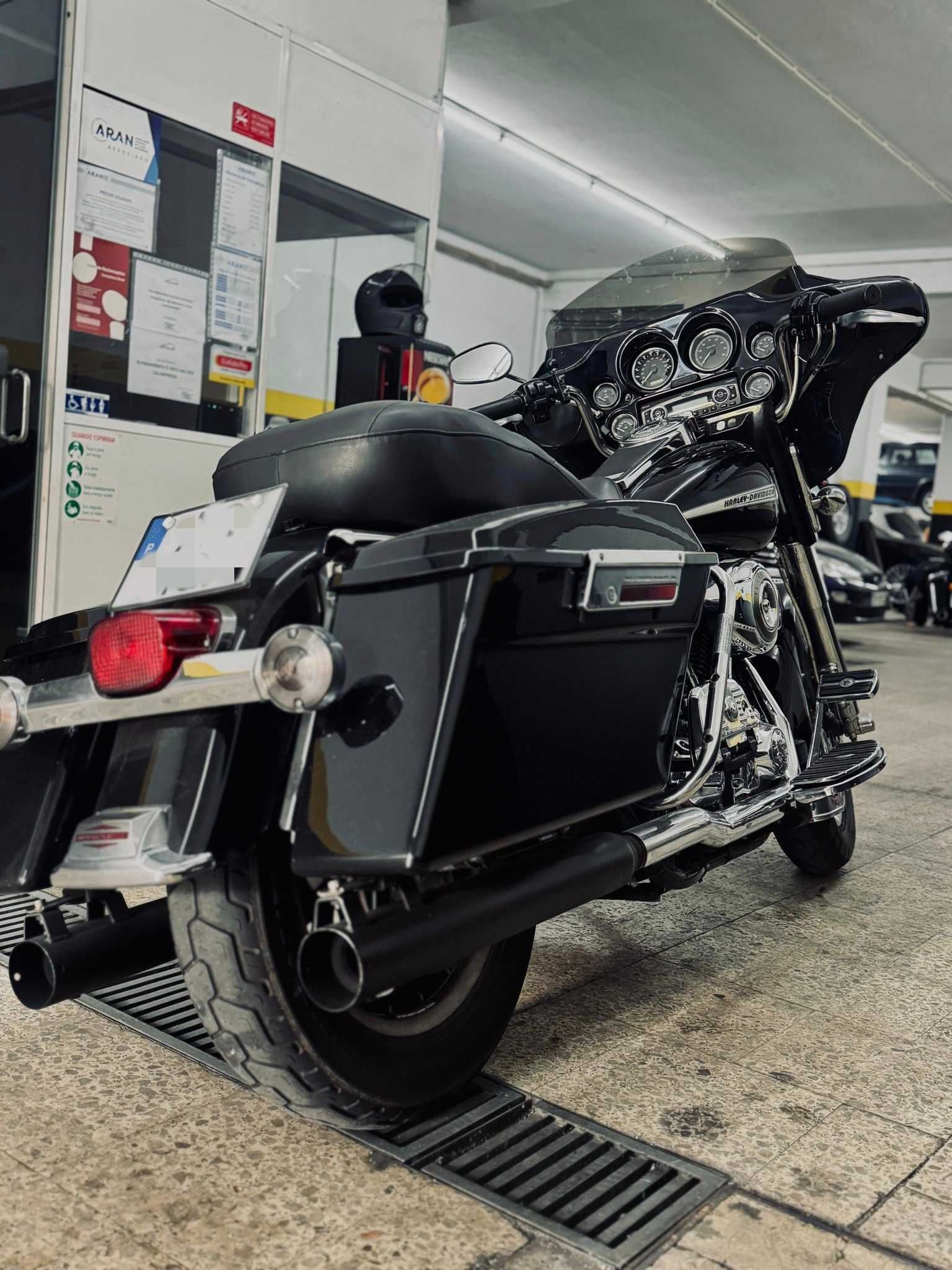 Harley-Davidson Electra Glide CLASSIC