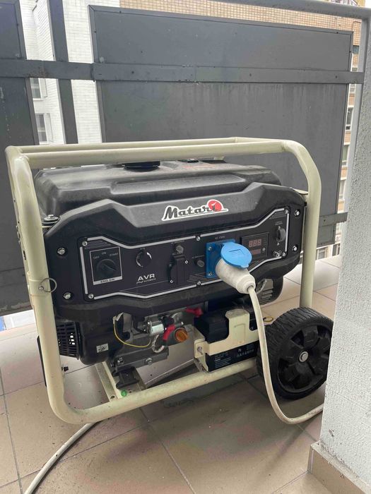 Бензиновий генератор Matari MH10000EA