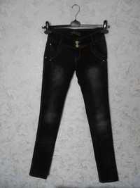 джинсы узкие черные
