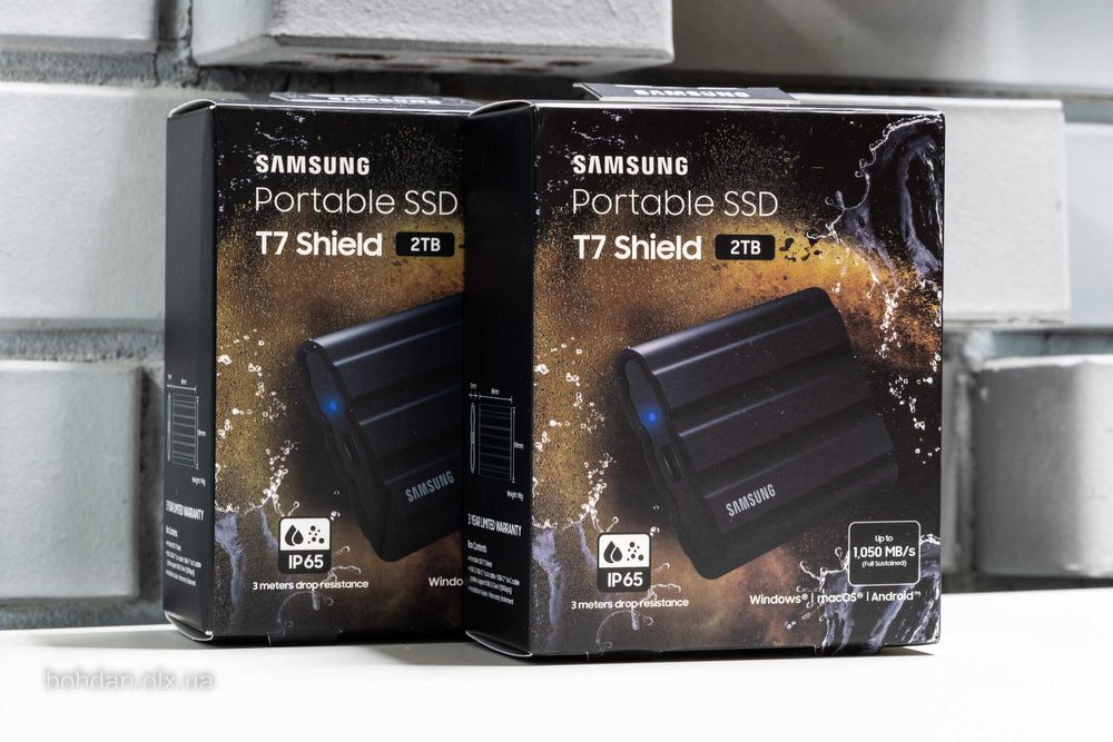 Samsung Portable SSD T7 Shield 2TB Black (MU-PE2T0S)